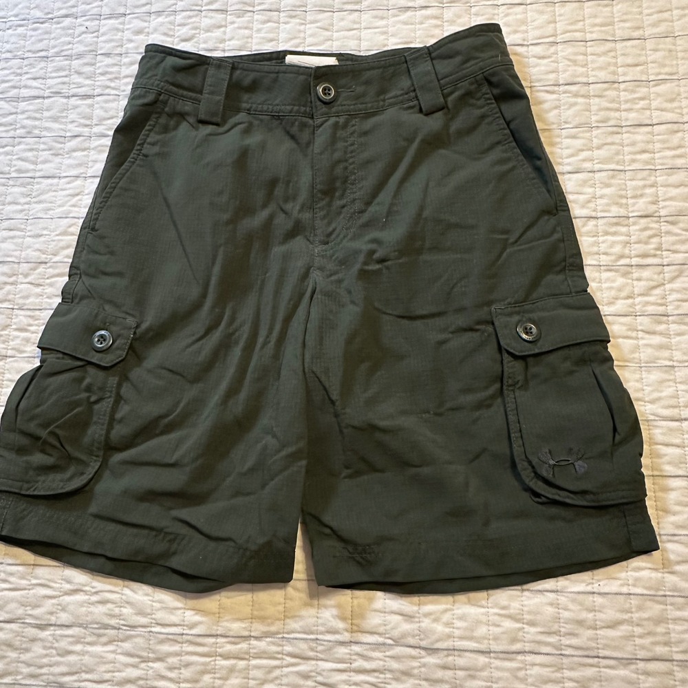 Under Armour Boys HeatGear Ripstop Cargo Shorts Dark Green‎ YMD Medium Loose Fit